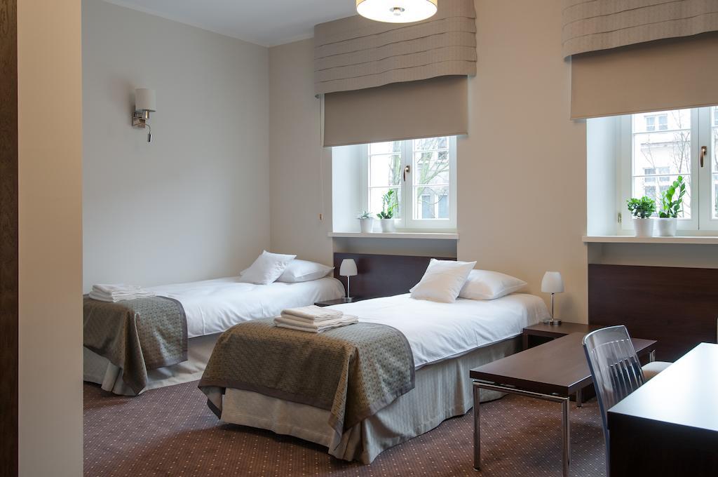 B&B Wieniawa Parking I Sniadanie W Cenie! Breakfast And Parking Included! Leszno  Kamer foto