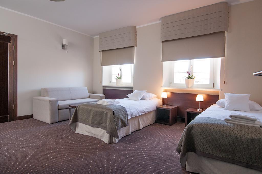 B&B Wieniawa Parking I Sniadanie W Cenie! Breakfast And Parking Included! Leszno  Buitenkant foto